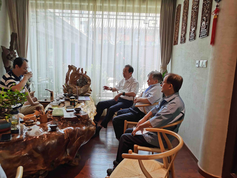 Leaders from IAC, IAA visit the Beijing Liaison Office of NASS